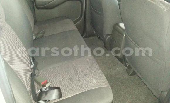 Buy Used Nissan Navara White Car in Maseru in Maseru Buy Used Nissan Navara White Car in Maseru in Maseru