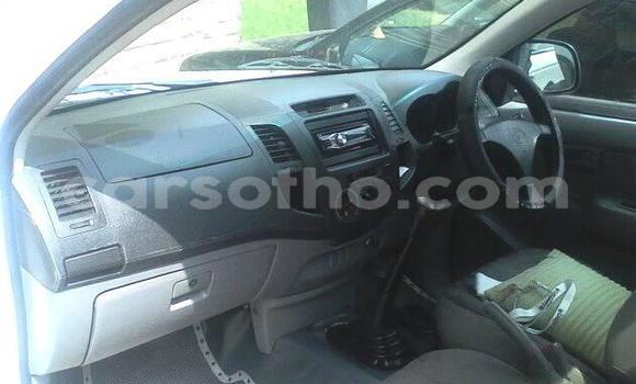 Acheter Occasion Voiture Toyota Hilux Blanc à Maseru, Maseru Acheter Occasion Voiture Toyota Hilux Blanc à Maseru, Maseru