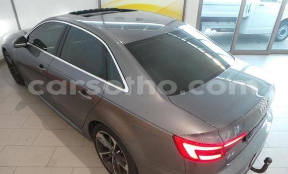 Sayi Na hannu Audi A4 Silver Mota in Maseru a Maseru Sayi Na hannu Audi A4 Silver Mota in Maseru a Maseru