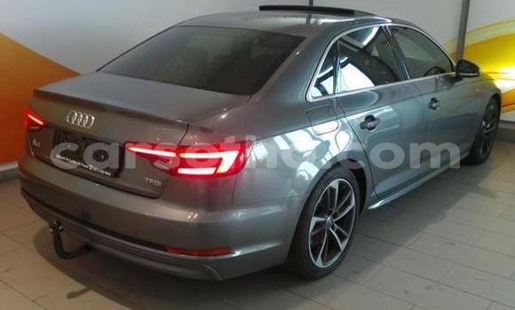 Sayi Na hannu Audi A4 Silver Mota in Maseru a Maseru Sayi Na hannu Audi A4 Silver Mota in Maseru a Maseru