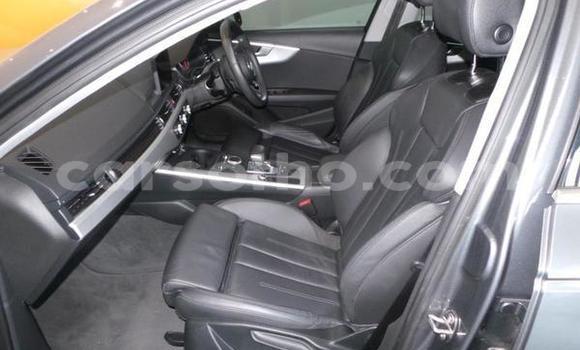 Sayi Na hannu Audi A4 Silver Mota in Maseru a Maseru Sayi Na hannu Audi A4 Silver Mota in Maseru a Maseru