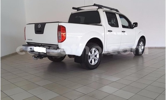 Acheter Occasion Voiture Nissan Navara Blanc à Maseru, Maseru Acheter Occasion Voiture Nissan Navara Blanc à Maseru, Maseru