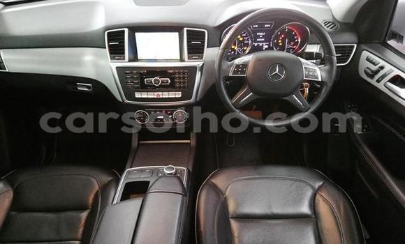 Acheter Occasion Voiture Mercedes-Benz ML–Class Gris à Hlotse, Leribe Acheter Occasion Voiture Mercedes-Benz ML–Class Gris à Hlotse, Leribe
