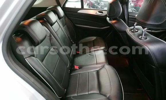 Acheter Occasion Voiture Mercedes-Benz ML–Class Gris à Hlotse, Leribe Acheter Occasion Voiture Mercedes-Benz ML–Class Gris à Hlotse, Leribe