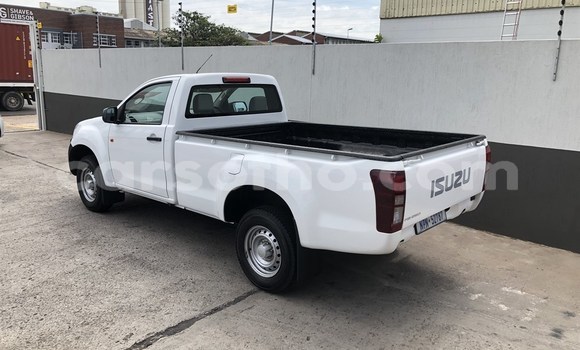 اشتري مستعمل Isuzu KB White سيارة في Maseru في Maseru اشتري مستعمل Isuzu KB White سيارة في Maseru في Maseru