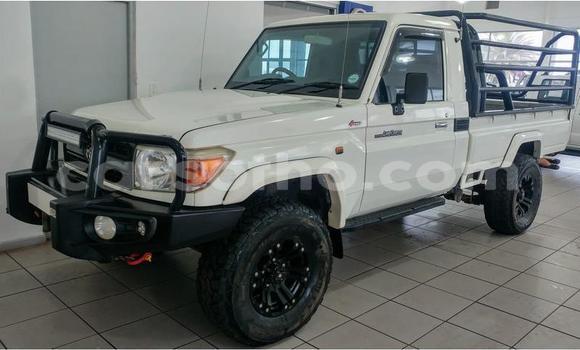 Sayi Na hannu Toyota Land Cruiser Other Mota in Maputsoa a Leribe Sayi Na hannu Toyota Land Cruiser Other Mota in Maputsoa a Leribe