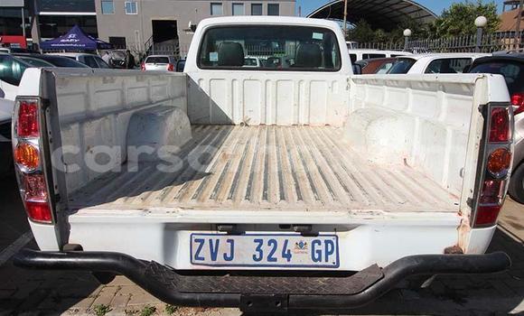 Acheter Occasion Voiture Mazda BT-50 Blanc à Maputsoe, Leribe Acheter Occasion Voiture Mazda BT-50 Blanc à Maputsoe, Leribe