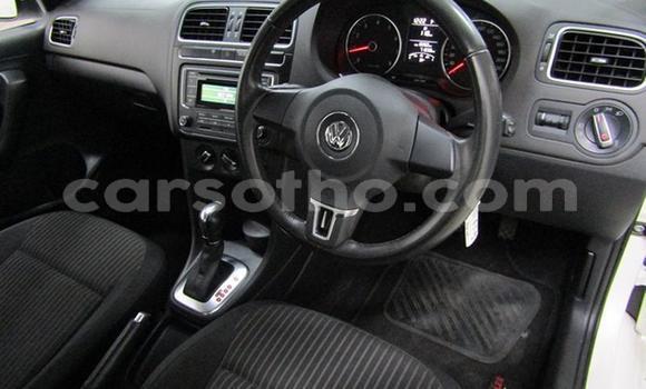 Acheter Occasion Voiture Volkswagen Polo Blanc à Hlotse, Leribe Acheter Occasion Voiture Volkswagen Polo Blanc à Hlotse, Leribe