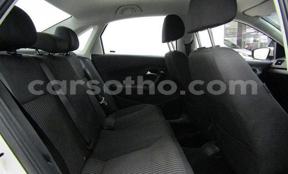 Acheter Occasion Voiture Volkswagen Polo Blanc à Hlotse, Leribe Acheter Occasion Voiture Volkswagen Polo Blanc à Hlotse, Leribe