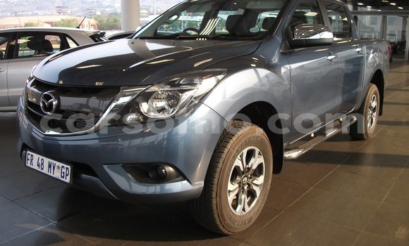 Sayi Na hannu Mazda BT-50 Beige Mota in Maseru a Maseru Sayi Na hannu Mazda BT-50 Beige Mota in Maseru a Maseru