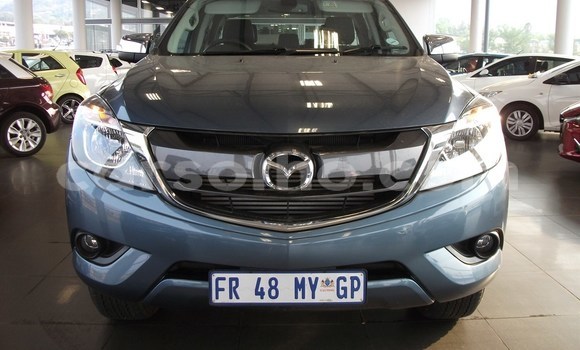 Sayi Na hannu Mazda BT-50 Beige Mota in Maseru a Maseru Sayi Na hannu Mazda BT-50 Beige Mota in Maseru a Maseru