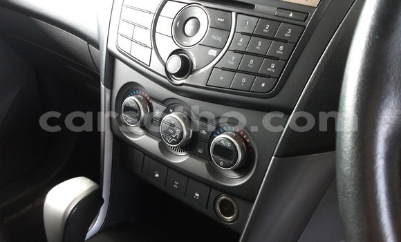 Sayi Na hannu Mazda BT-50 Beige Mota in Maseru a Maseru Sayi Na hannu Mazda BT-50 Beige Mota in Maseru a Maseru