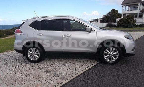 Sayi Na hannu Nissan X–Trail Silver Mota in Butha Buthe a Butha-Buthe Sayi Na hannu Nissan X–Trail Silver Mota in Butha Buthe a Butha-Buthe