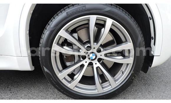 Acheter Occasion Voiture BMW X5 Blanc à Hlotse, Leribe Acheter Occasion Voiture BMW X5 Blanc à Hlotse, Leribe