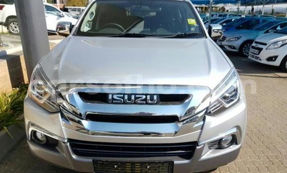 Acheter Occasion Voiture Isuzu MU-X Gris à Butha–Buthe, Thaba-Tseka Acheter Occasion Voiture Isuzu MU-X Gris à Butha–Buthe, Thaba-Tseka