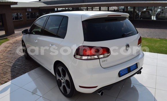 Buy Used Volkswagen Golf White Car in Maseru in Maseru Buy Used Volkswagen Golf White Car in Maseru in Maseru