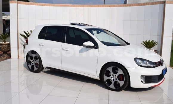 Buy Used Volkswagen Golf White Car in Maseru in Maseru Buy Used Volkswagen Golf White Car in Maseru in Maseru