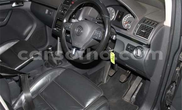 Sayi Na hannu Volkswagen Touran Black Mota in Maseru a Maseru Sayi Na hannu Volkswagen Touran Black Mota in Maseru a Maseru