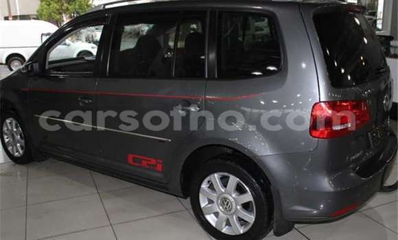 Sayi Na hannu Volkswagen Touran Black Mota in Maseru a Maseru Sayi Na hannu Volkswagen Touran Black Mota in Maseru a Maseru