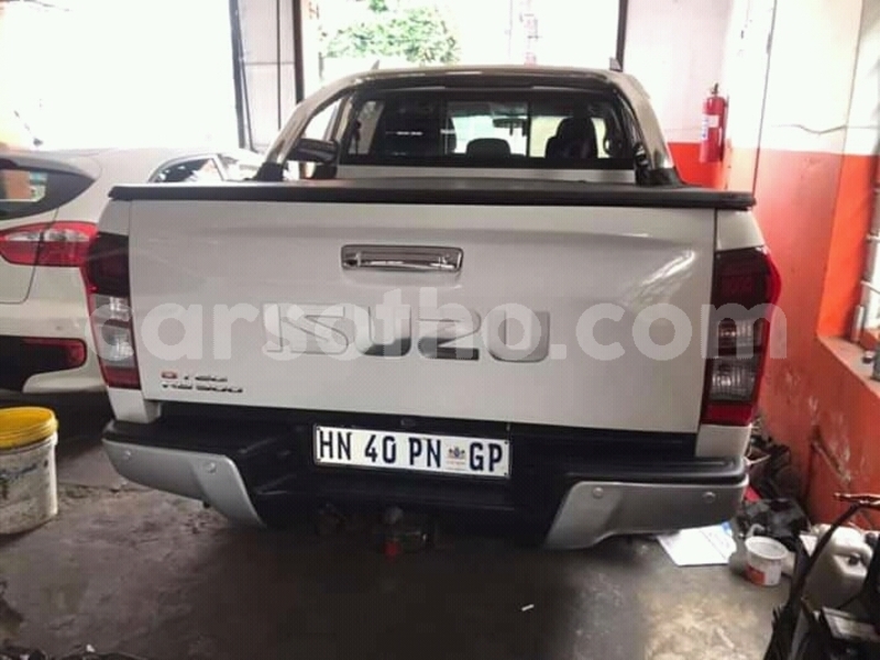 Big with watermark fb img 15577408715093322