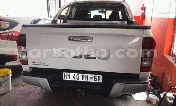 Buy Used Isuzu KB White Car in Maseru in Maseru Buy Used Isuzu KB White Car in Maseru in Maseru