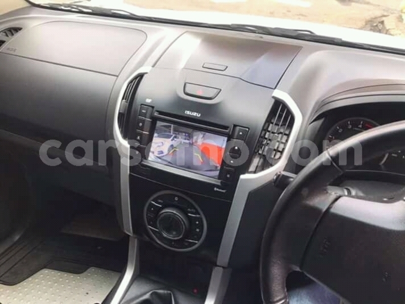 Big with watermark fb img 15577408536574108