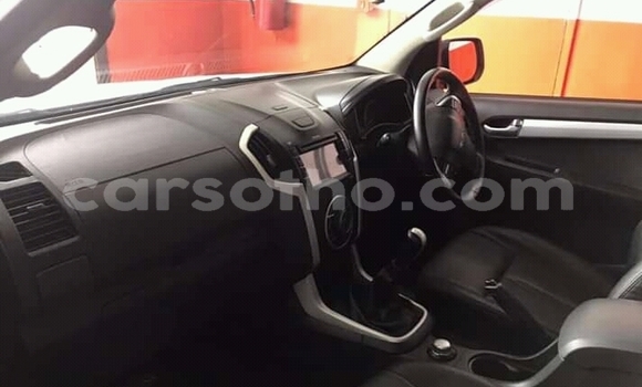 Buy Used Isuzu KB White Car in Maseru in Maseru Buy Used Isuzu KB White Car in Maseru in Maseru