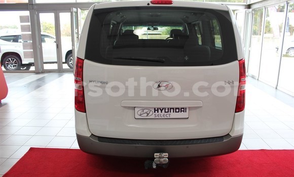 Buy Used Hyundai H1 White Car in Maseru in Maseru Buy Used Hyundai H1 White Car in Maseru in Maseru