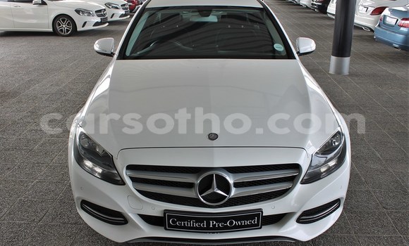 Buy Used Mercedes-Benz C-klasse White Car in Maseru in Maseru Buy Used Mercedes-Benz C-klasse White Car in Maseru in Maseru