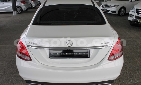 Buy Used Mercedes-Benz C-klasse White Car in Maseru in Maseru Buy Used Mercedes-Benz C-klasse White Car in Maseru in Maseru