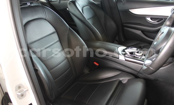 Buy Used Mercedes-Benz C-klasse White Car in Maseru in Maseru Buy Used Mercedes-Benz C-klasse White Car in Maseru in Maseru
