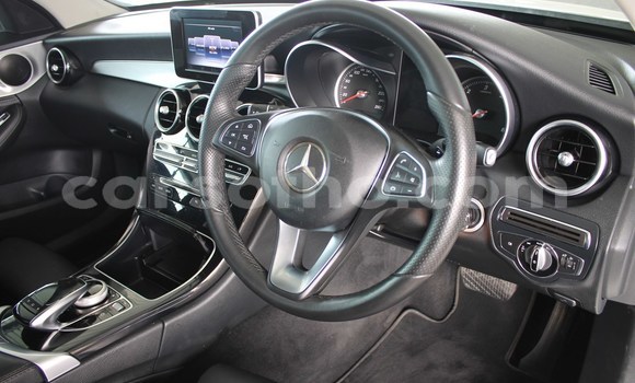 Buy Used Mercedes-Benz C-klasse White Car in Maseru in Maseru Buy Used Mercedes-Benz C-klasse White Car in Maseru in Maseru
