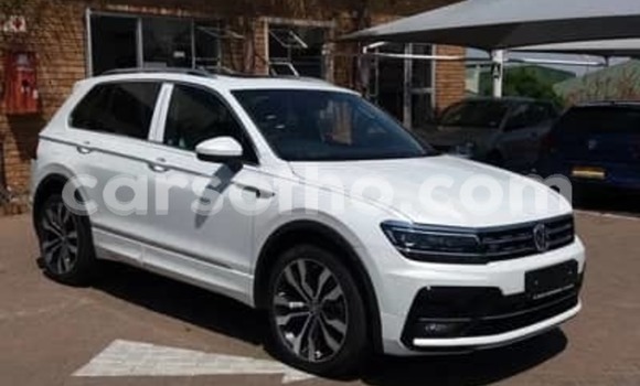 Buy Used Volkswagen Tiguan White Car in Maseru in Maseru Buy Used Volkswagen Tiguan White Car in Maseru in Maseru