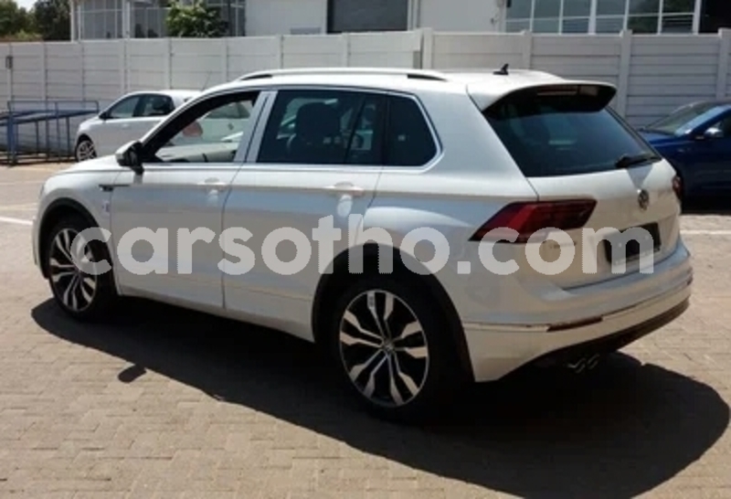 Big with watermark big with watermark 2015 volkswagen tiguan 2