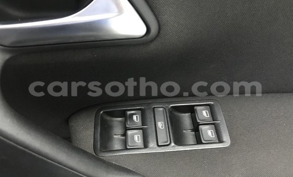 Buy Used Volkswagen Polo Blue Car in Maseru in Maseru Buy Used Volkswagen Polo Blue Car in Maseru in Maseru