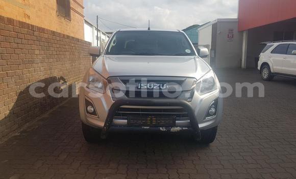 اشتري مستعمل Isuzu KB Silver سيارة في Maseru في Maseru اشتري مستعمل Isuzu KB Silver سيارة في Maseru في Maseru