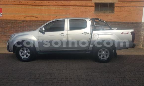 اشتري مستعمل Isuzu KB Silver سيارة في Maseru في Maseru اشتري مستعمل Isuzu KB Silver سيارة في Maseru في Maseru
