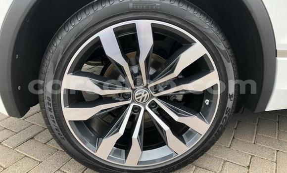 Sayi Na hannu Volkswagen Tiguan White Mota in Maseru a Maseru Sayi Na hannu Volkswagen Tiguan White Mota in Maseru a Maseru