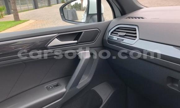 Sayi Na hannu Volkswagen Tiguan White Mota in Maseru a Maseru Sayi Na hannu Volkswagen Tiguan White Mota in Maseru a Maseru