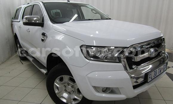 Acheter Occasion Voiture Ford Ranchero Blanc à Maputsoe, Leribe Acheter Occasion Voiture Ford Ranchero Blanc à Maputsoe, Leribe