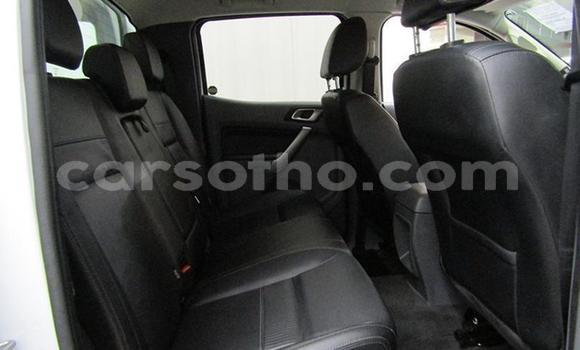 Acheter Occasion Voiture Ford Ranchero Blanc à Maputsoe, Leribe Acheter Occasion Voiture Ford Ranchero Blanc à Maputsoe, Leribe