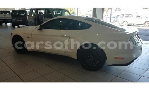 Acheter Occasion Voiture Ford Mustang Blanc à Maputsoa, Leribe Acheter Occasion Voiture Ford Mustang Blanc à Maputsoa, Leribe