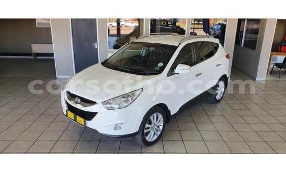 Buy Used Hyundai ix35 White Car in Maseru in Maseru Buy Used Hyundai ix35 White Car in Maseru in Maseru