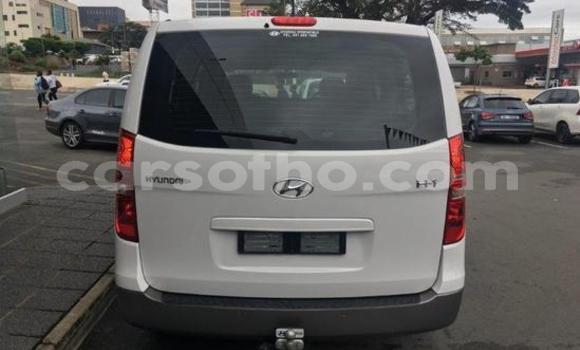Buy Used Hyundai H1 White Car in Maseru in Maseru Buy Used Hyundai H1 White Car in Maseru in Maseru