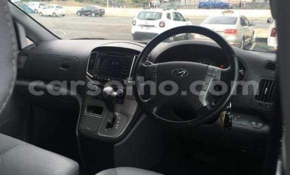 Buy Used Hyundai H1 White Car in Maseru in Maseru Buy Used Hyundai H1 White Car in Maseru in Maseru