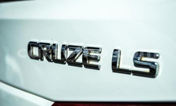 Buy Used Chevrolet Cruze White Car in Hlotse in Leribe Buy Used Chevrolet Cruze White Car in Hlotse in Leribe