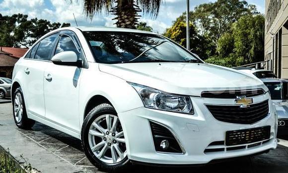 Buy Used Chevrolet Cruze White Car in Hlotse in Leribe Buy Used Chevrolet Cruze White Car in Hlotse in Leribe