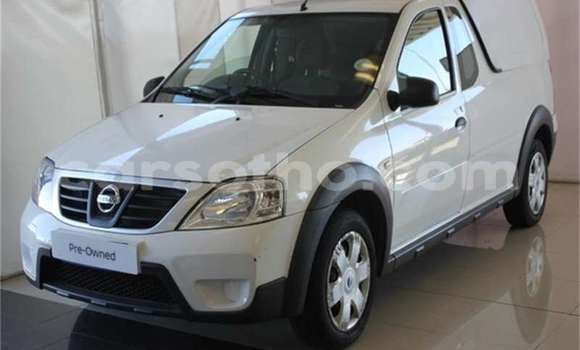 Sayi Na hannu Nissan NV200 Silver Mota in Maseru a Maseru Sayi Na hannu Nissan NV200 Silver Mota in Maseru a Maseru