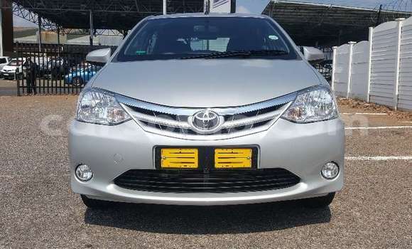 Sayi Na hannu Toyota Etios Silver Mota in Maseru a Maseru Sayi Na hannu Toyota Etios Silver Mota in Maseru a Maseru