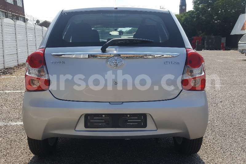 Big with watermark toyota etios hatch 1 5 xs 2017 id 55479548 type main